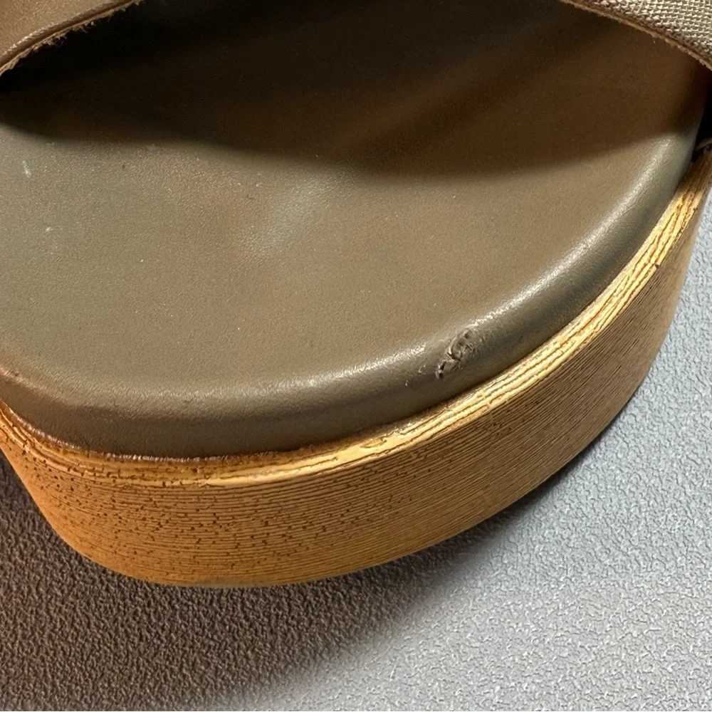 Lucky Brand approximate modern