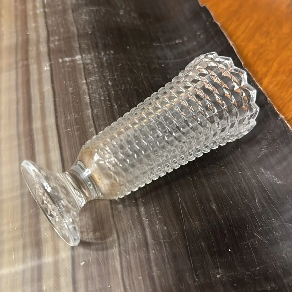 Vintage 1960s Indiana Glass Co Diamond Point Footed Crystal Bud Vase 4 1/4”