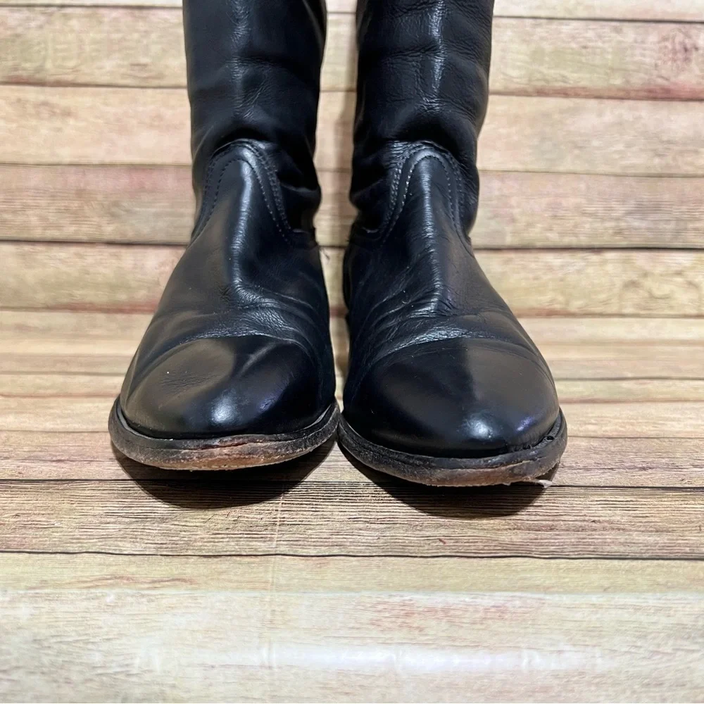 Frye pre please owned