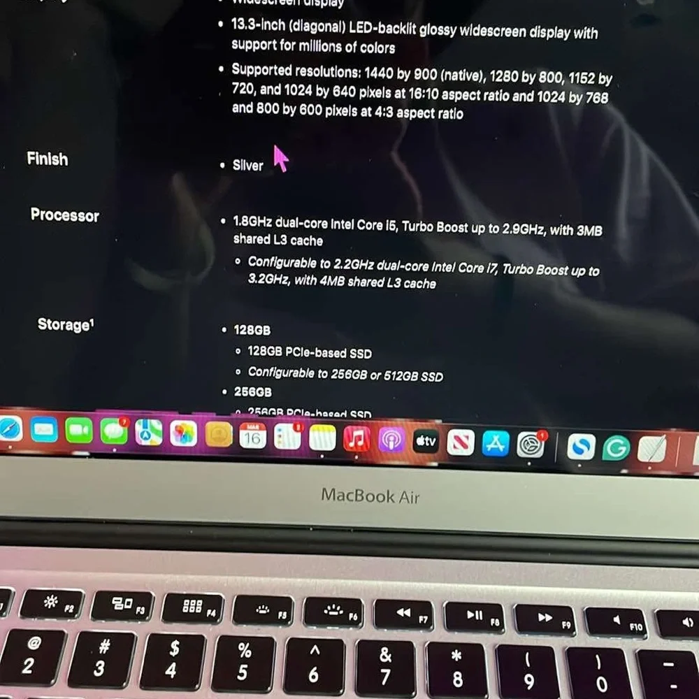 Apple MacBook Air - Silver
