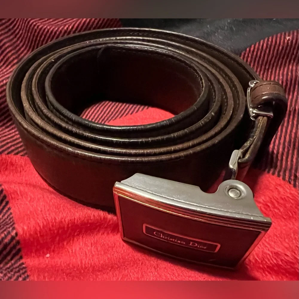 Vintage Christian Dior brown belt. Can be unisex!