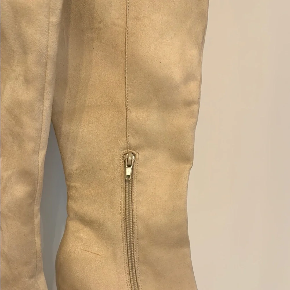 Express Cream and Black Boots with Stiletto Heel