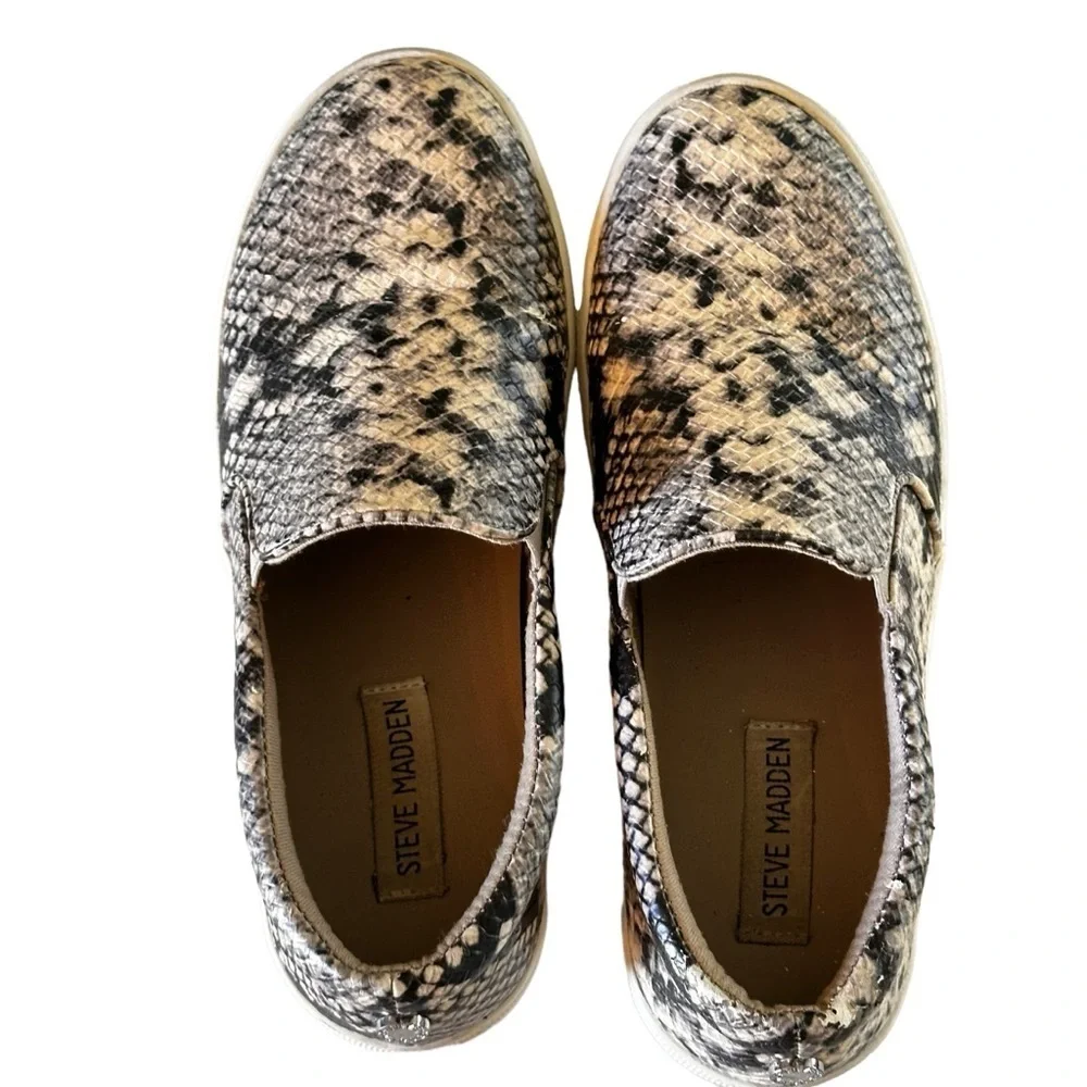 5 for $40 SALE!  Steve Madden Gills Snake Print Slip-On Platform Sneakers sz7
