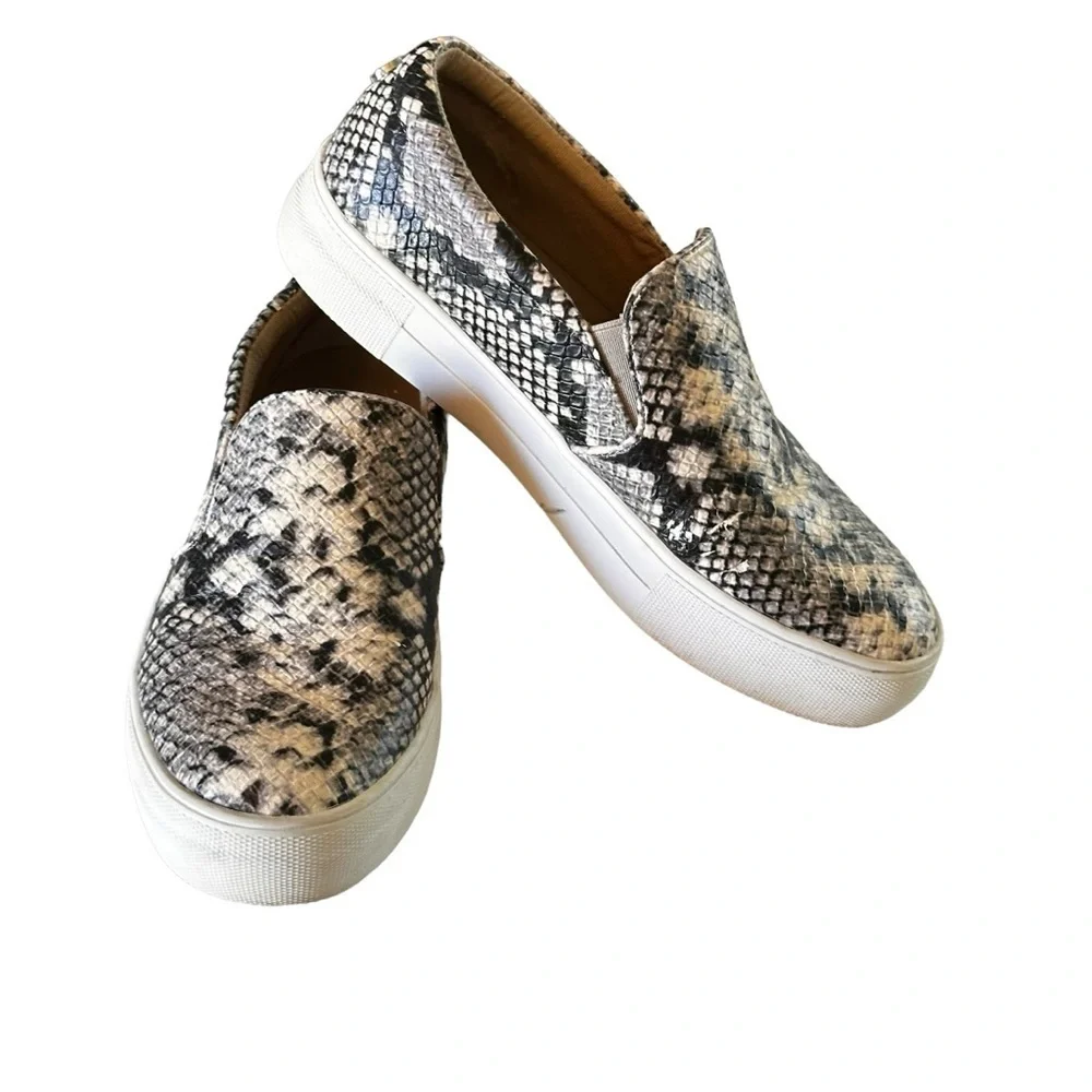 5 for $40 SALE!  Steve Madden Gills Snake Print Slip-On Platform Sneakers sz7