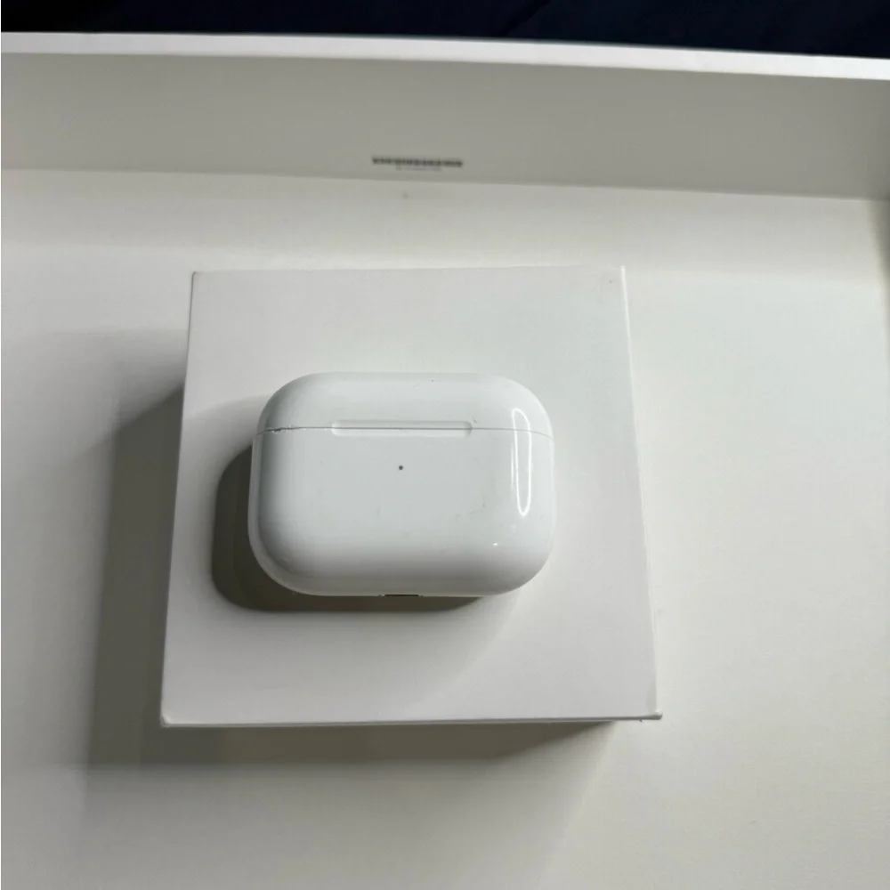 Apple AirPods Pro - White