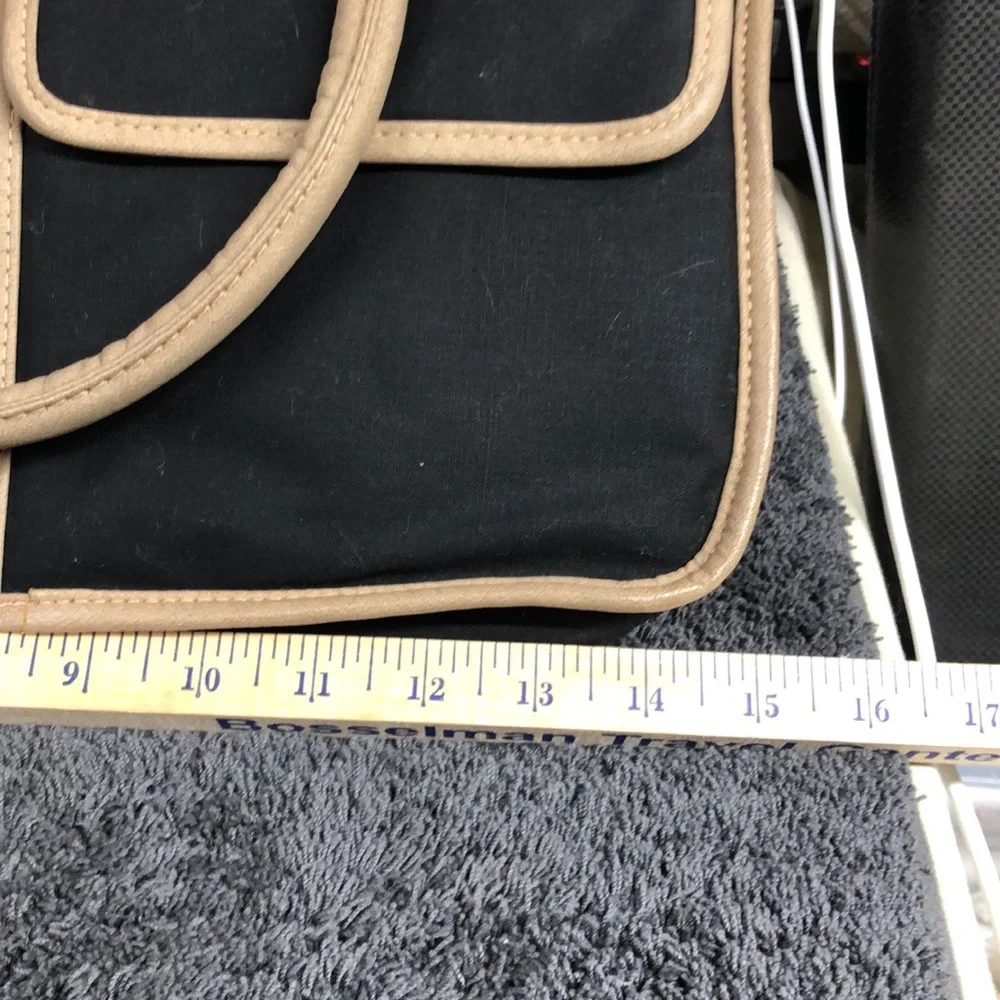 BAGGS black tan