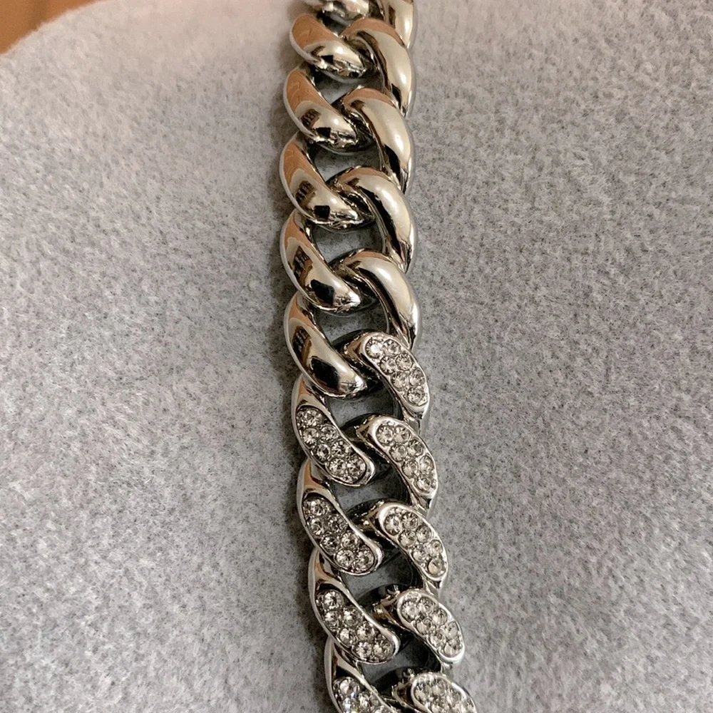 NWT Silver tone white crystal necklace
