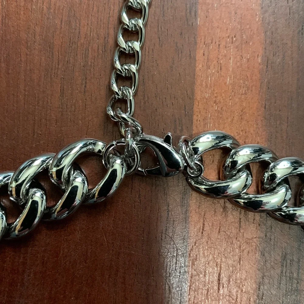 NWT Silver tone white crystal necklace