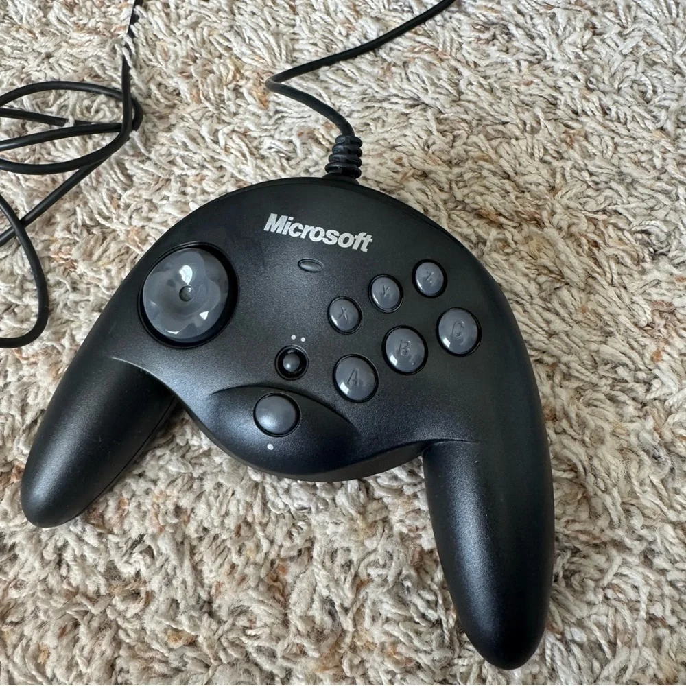 Microsoft - Black SideWinder Gamepad USB Vintage Controller x08-59063