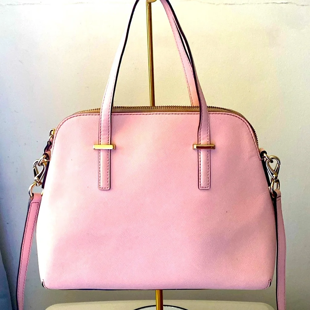 kate spade reposhing this