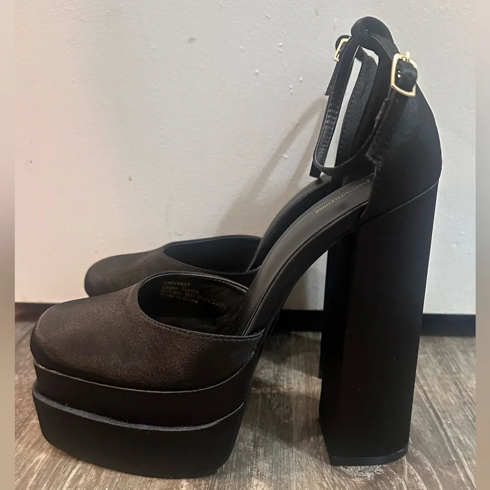 PrettyLittleThing dare stand