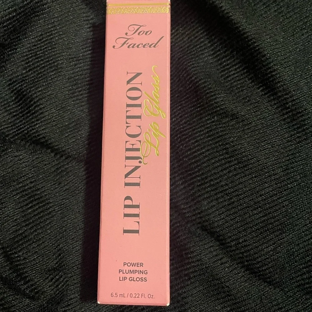 New too Faced lip injection lip gloss color just friends beautiful color 🌸