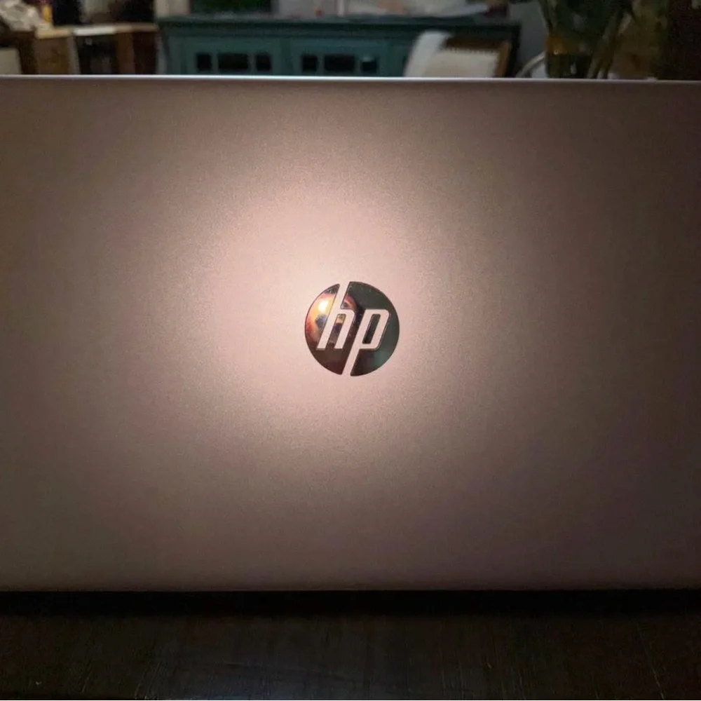 HP rose gold Laptop