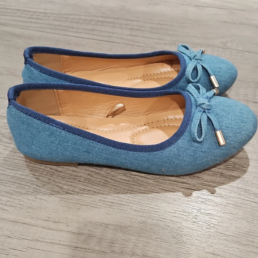 Mossimo Supply Co. iuc girl
