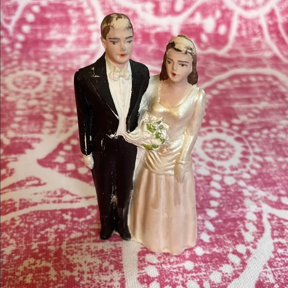 Vintage Cake Topper Wedding Bride Groom Topper 1948 J. Levinsohn 3.5
