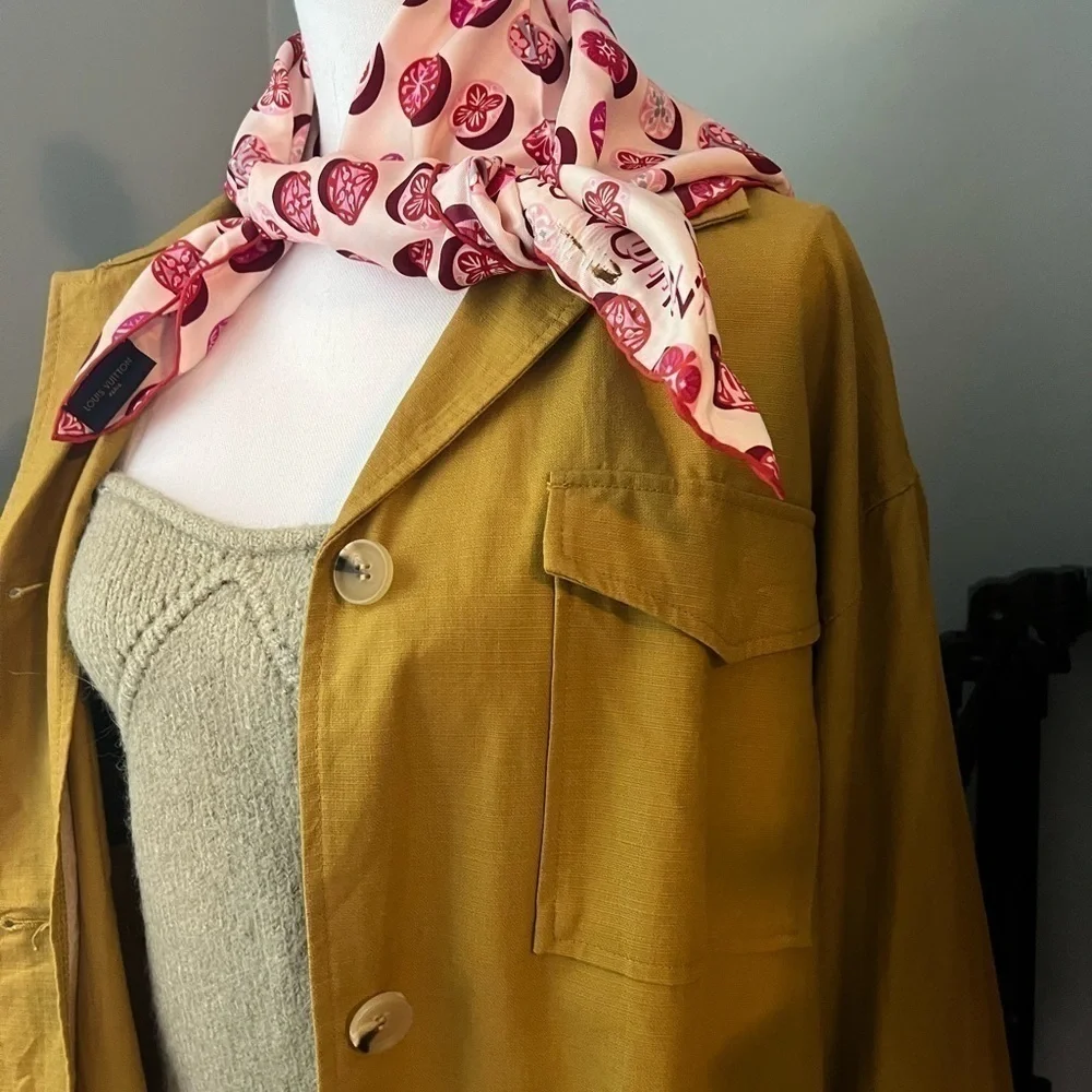 Louis vuitton kimodo dots scarf