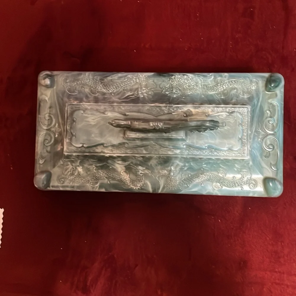 Elegant Green Decorative Bath or jewelry box- vgt plastic 1950's