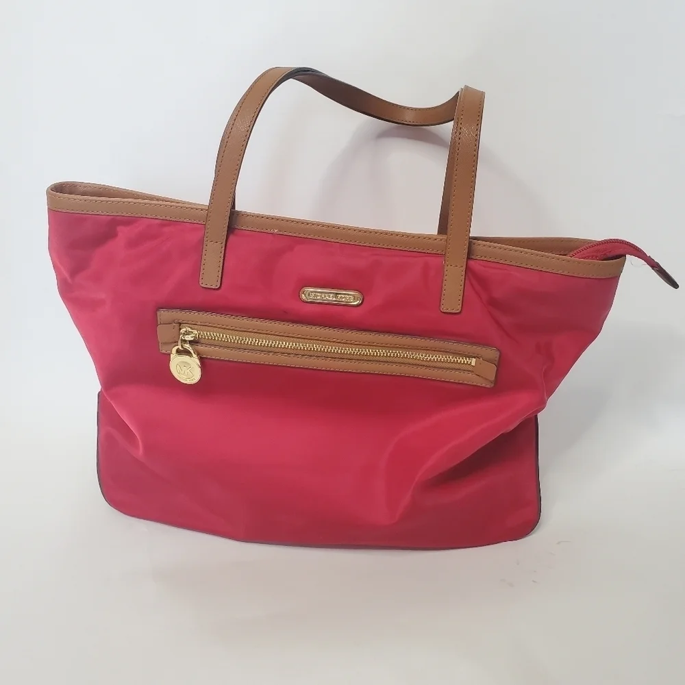 Michael Kors discoloring good some