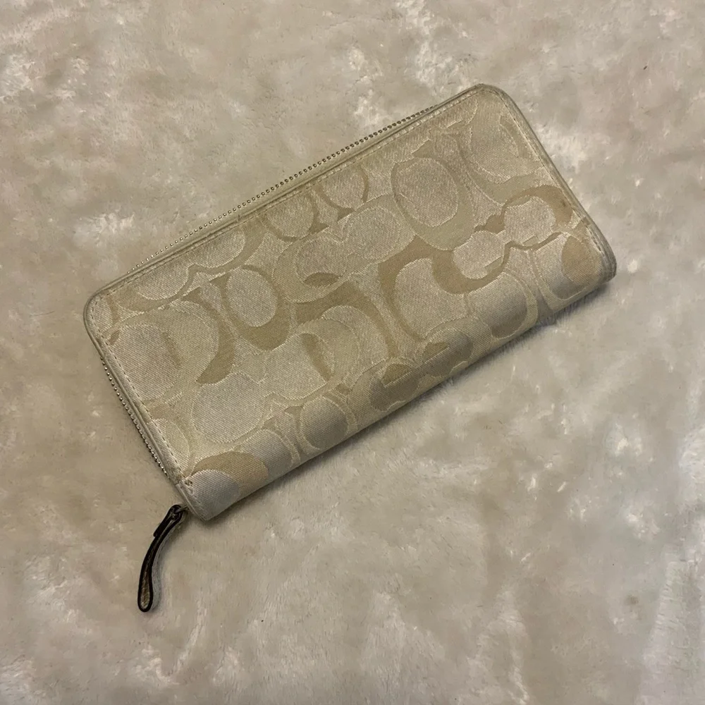 Coach All Signature Hobo Bag with Wallet