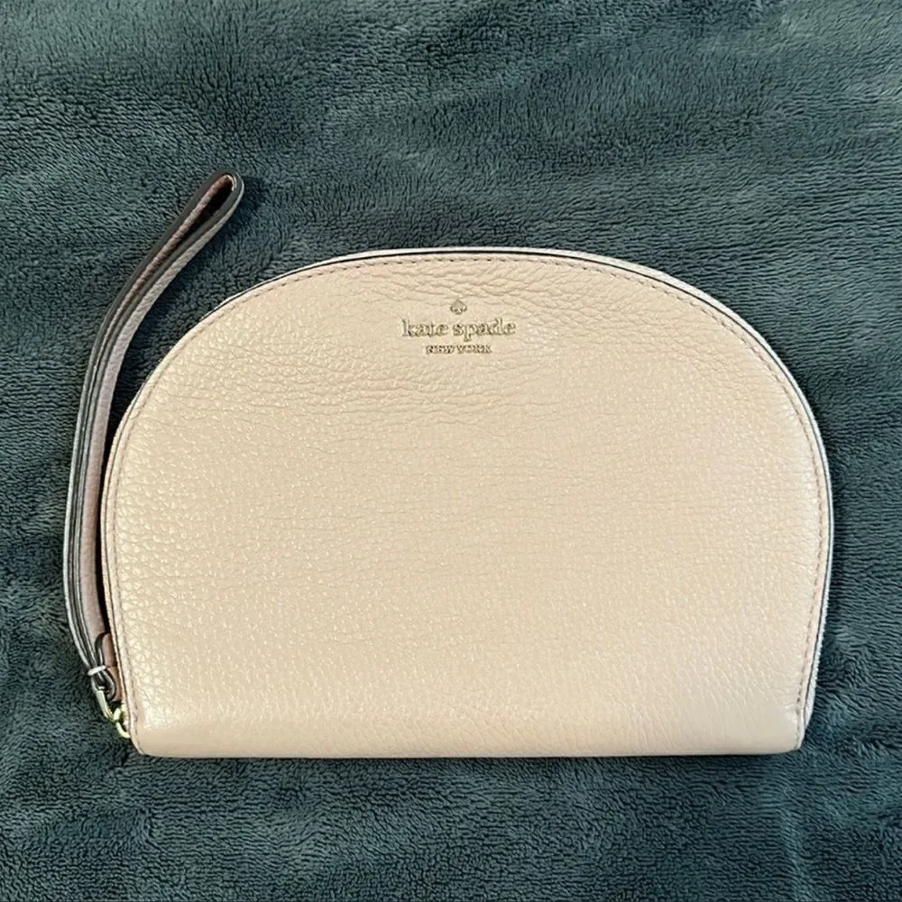 New Kate Spade Half Moon Wristlet