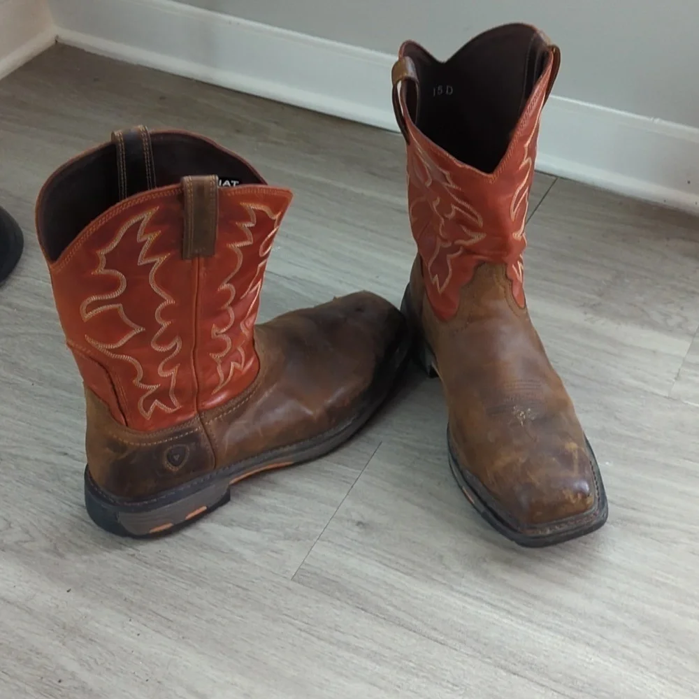 ARIAT MEN'S WORKHOG 11