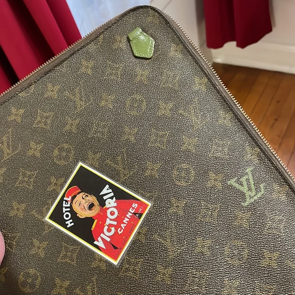 Louis Vuitton beautiful louis