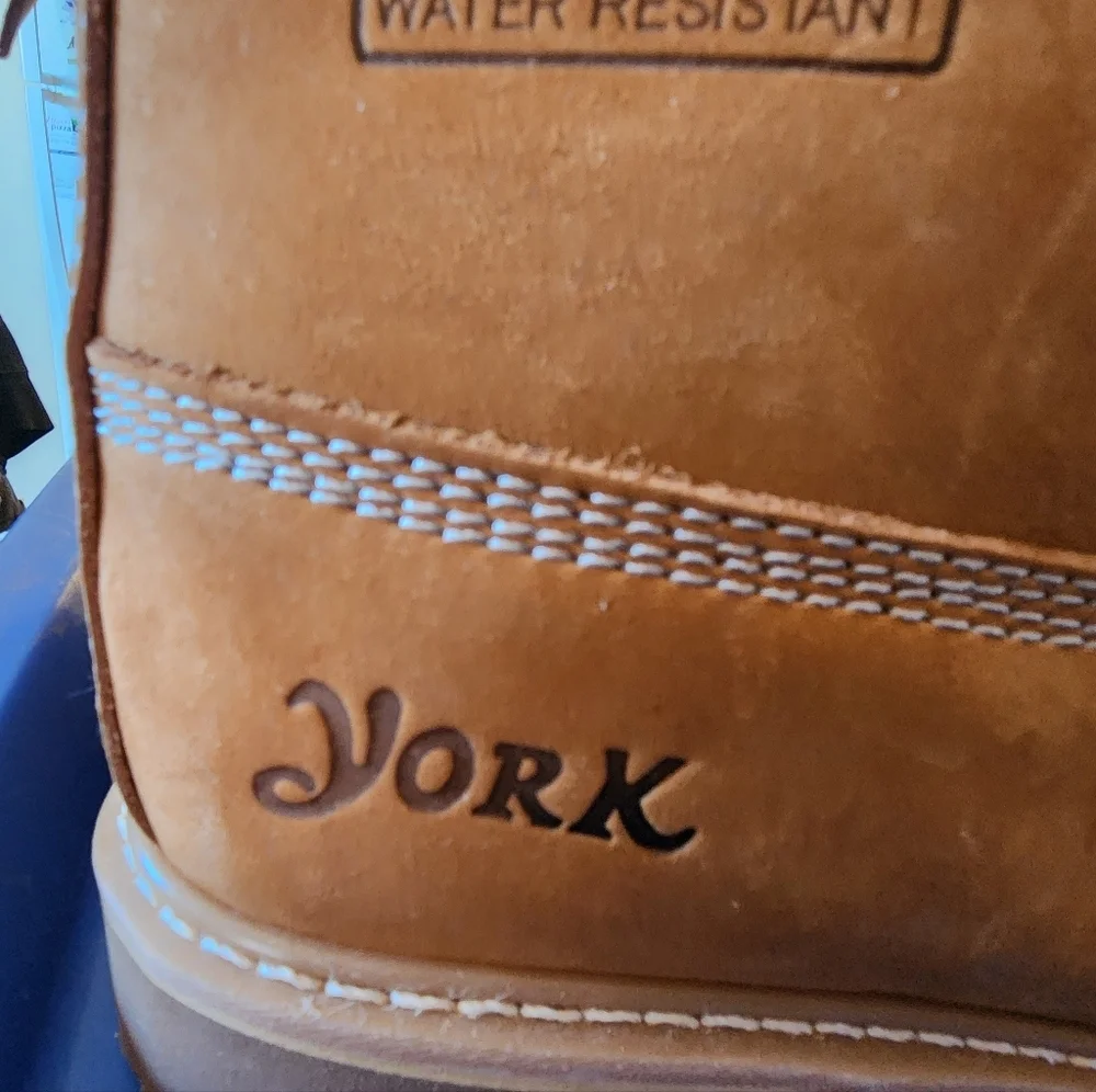 York insulated mens boots