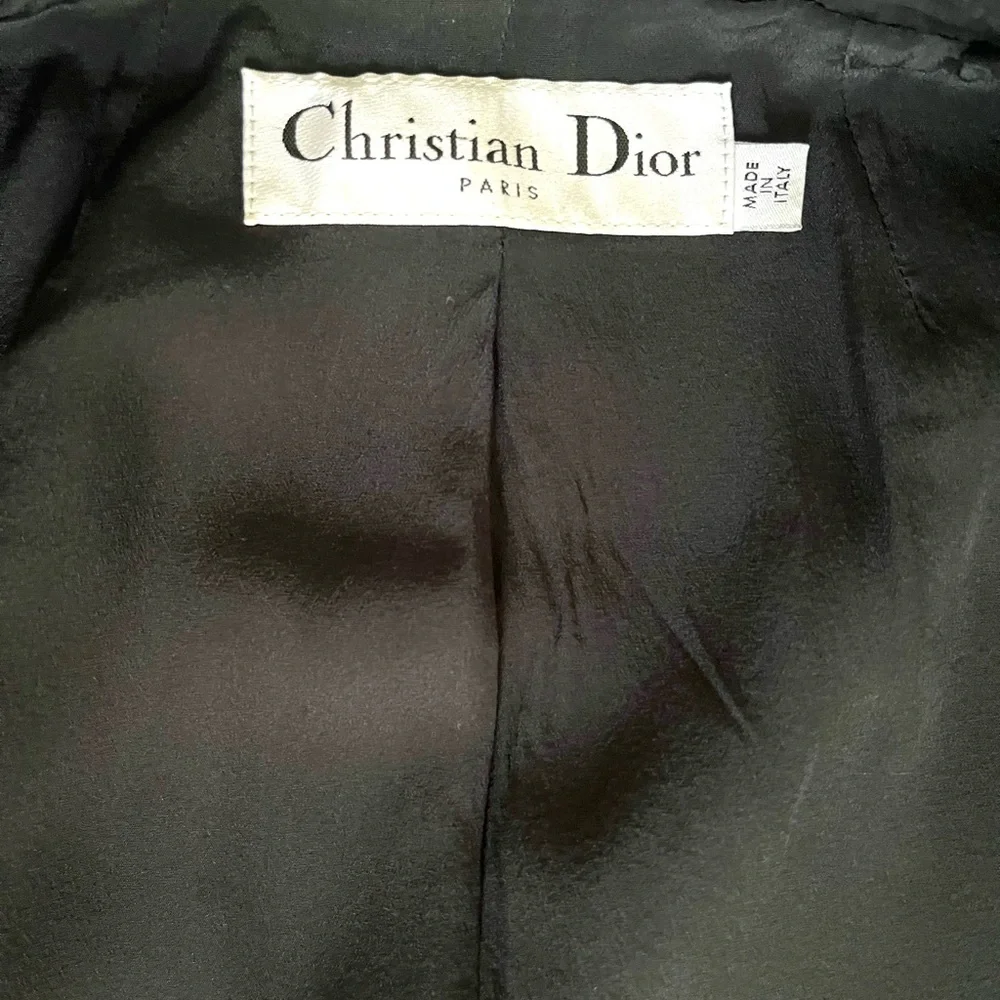 Dior any features make