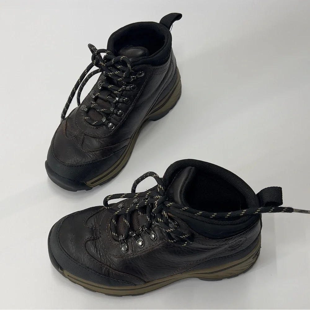 Timberland excellent pet