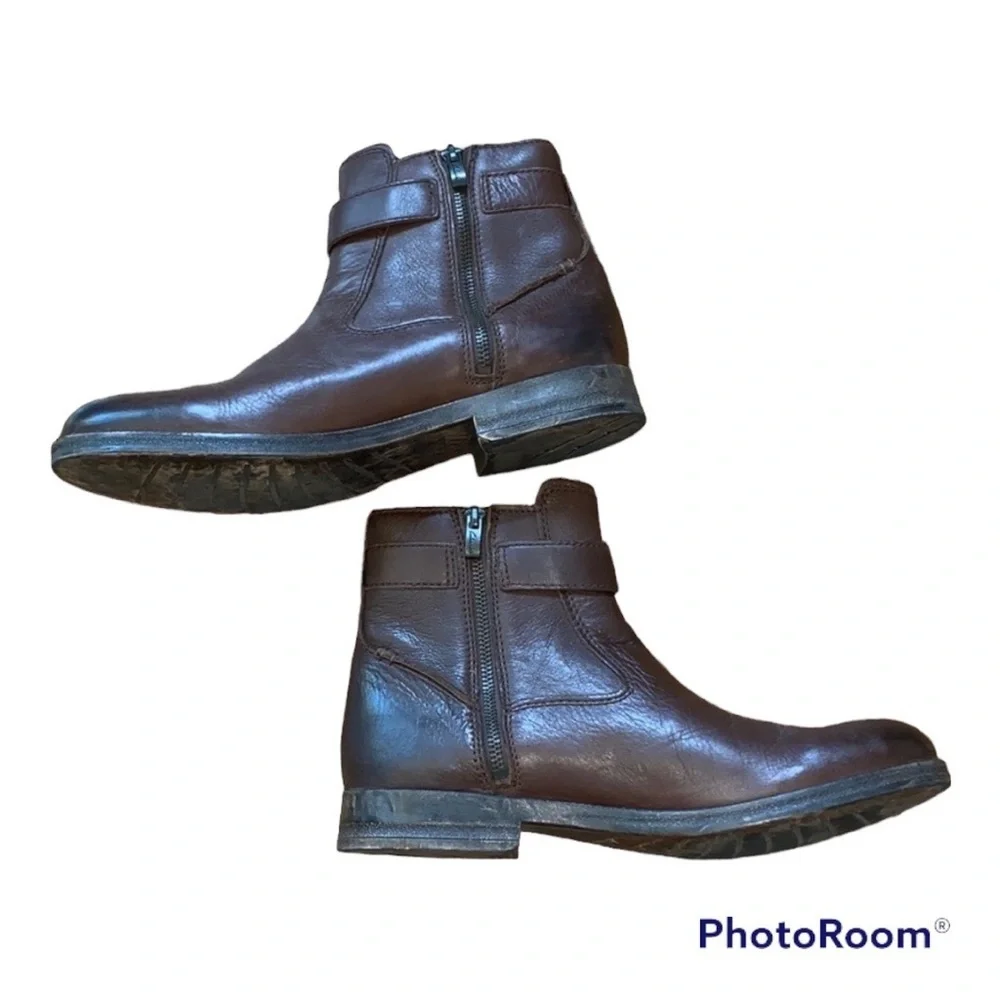 Clarks front quality marks