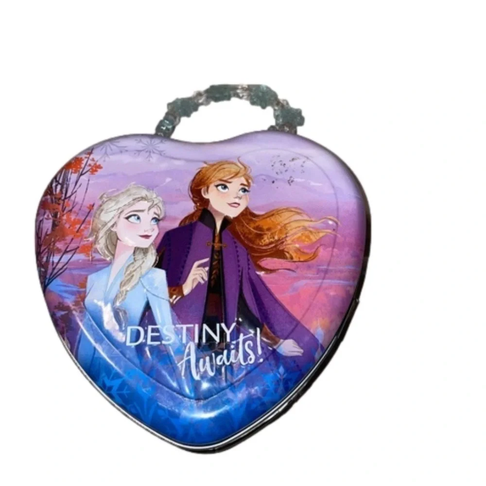 Disney Frozen Valentines Day Heart Shaped Tin EMPTY or Can be used as a Purse!