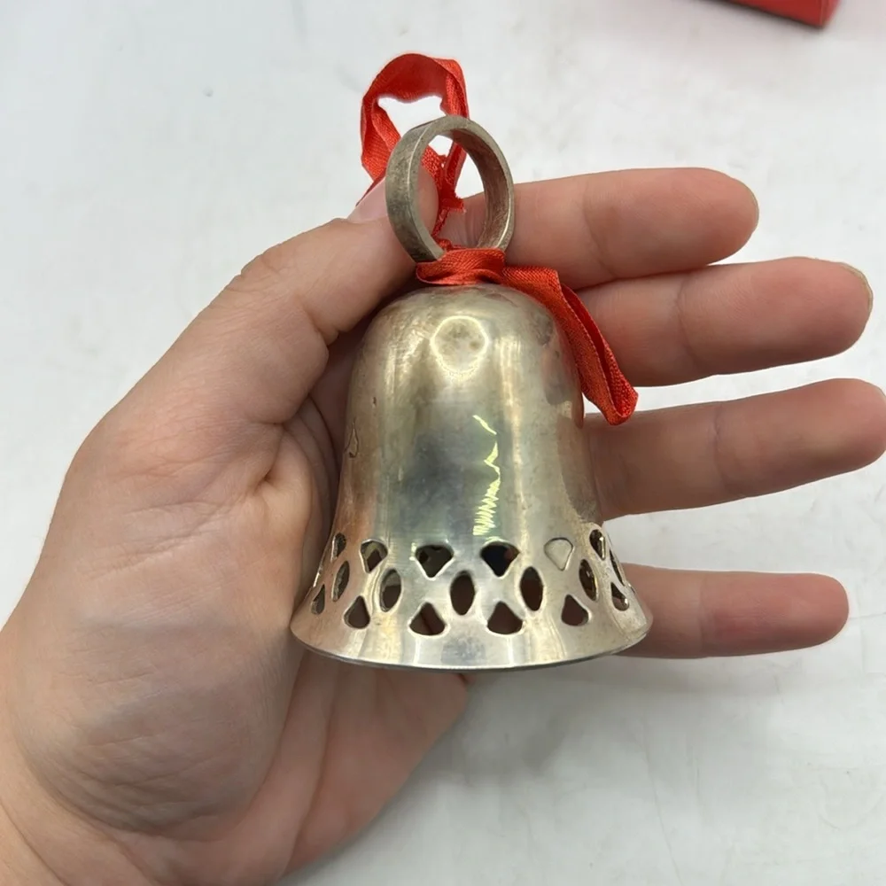 International Silver Company good preowned