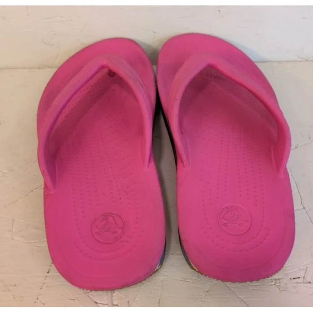 Crocs Pink Shoe Girls Slip On Flip Flops Sandals Thong Size J 1 Girls Summer