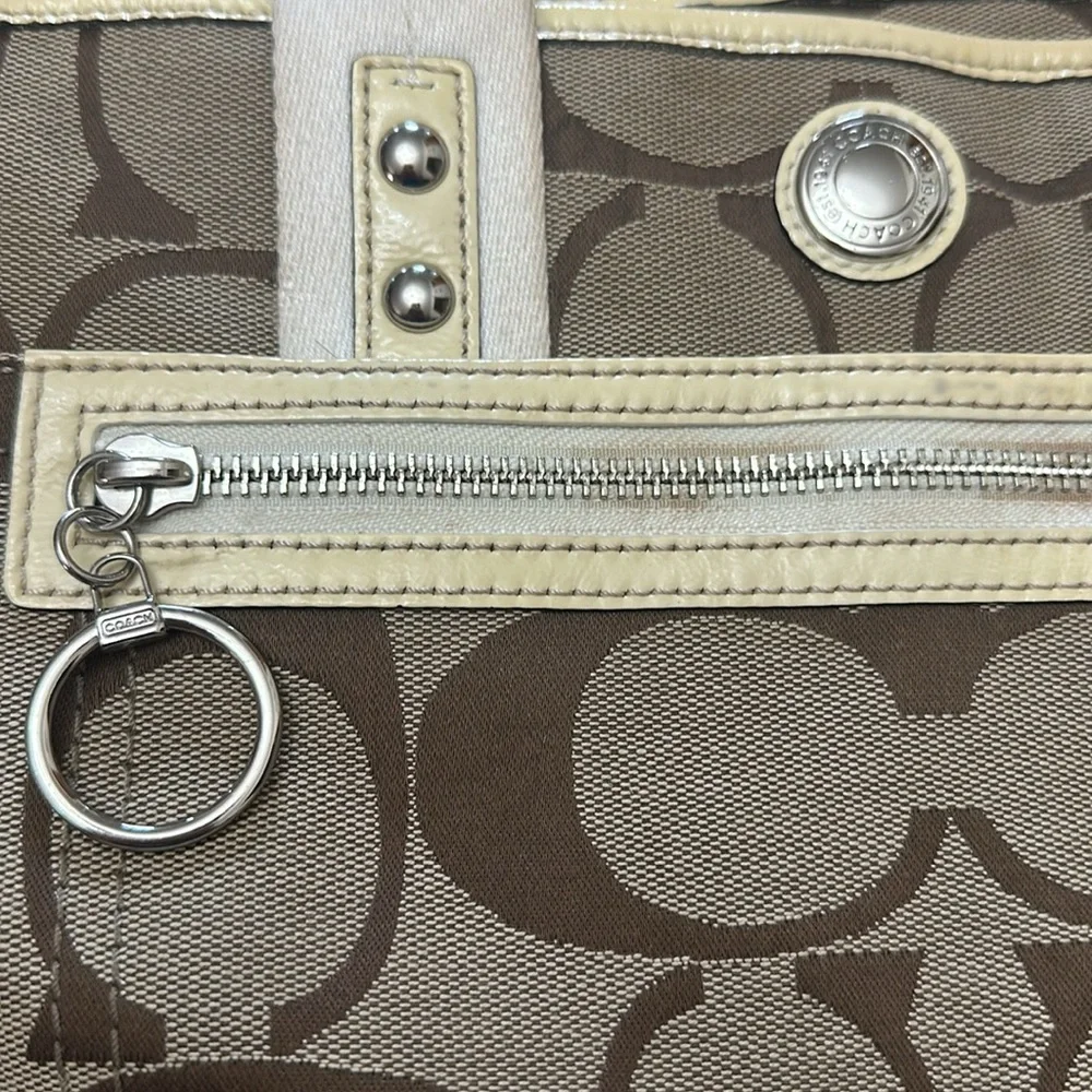 Coach vintage daisy