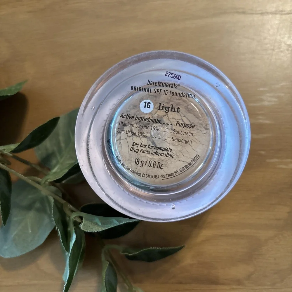 RARE i.d. bare Minerals Foundation 18g 0.6oz SPF 15 Light 1G