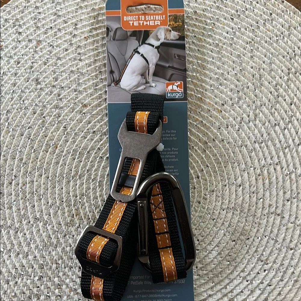 NWT Kurgo Sporty Black and Orange Dog Direct to Seatbelt Tether