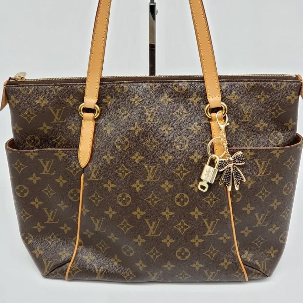 Louis Vuitton Gold Lock 🔒 Authentic LV Key + Unbranded Ribbon Bag Charm