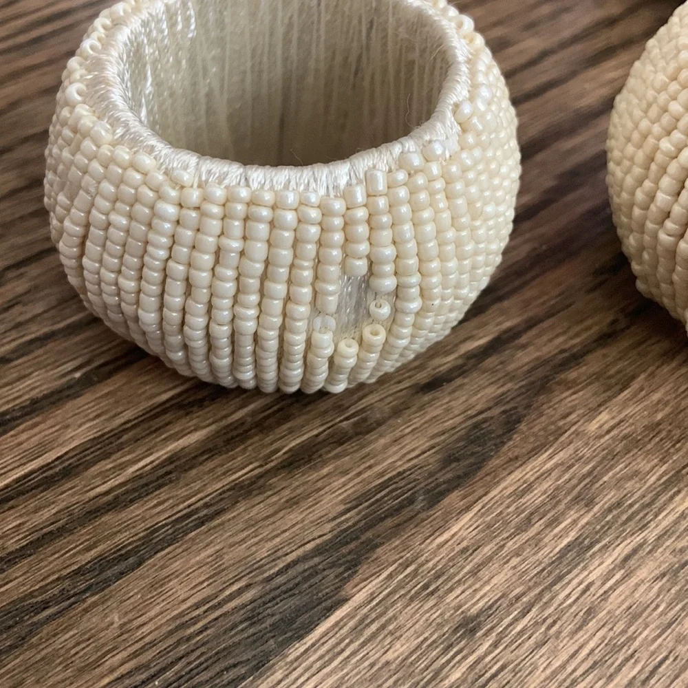 N/A set beaded