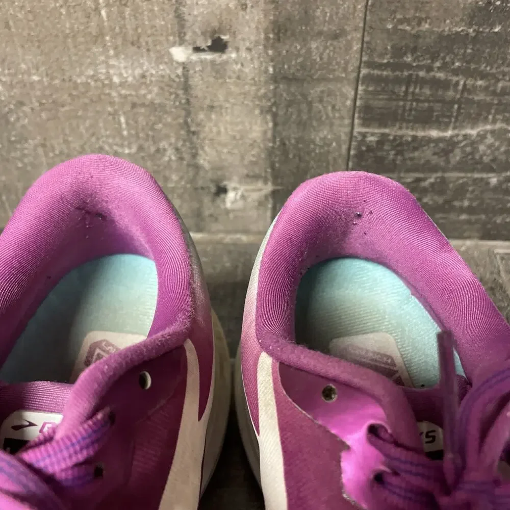 Brooks has wear
