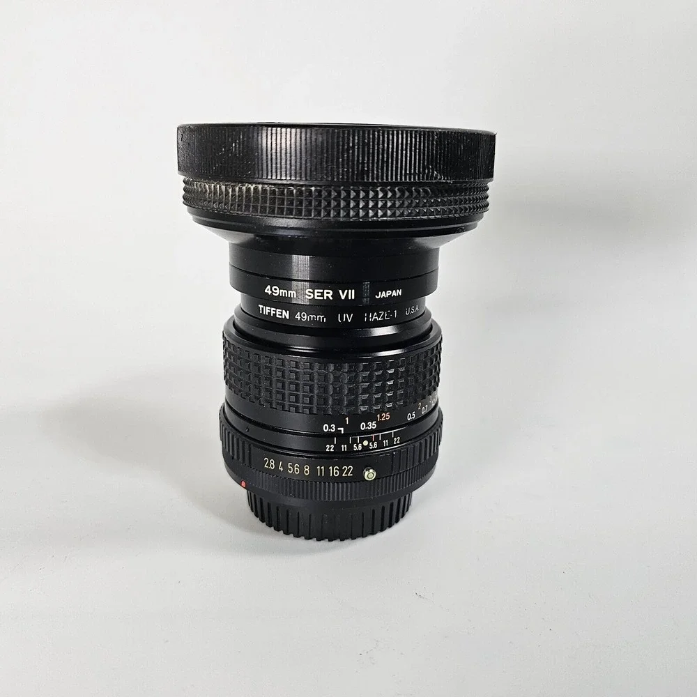 Tokina 28mm 1:2.8 Camera Lens Sakar Aux. Wide Lens Ser VII Japan Tiffen 49mm Set