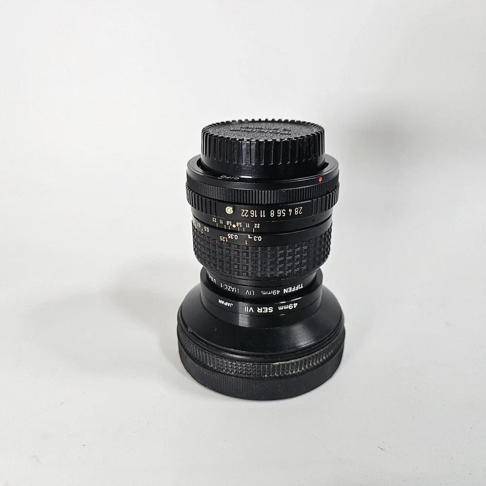 Tokina 28mm 1:2.8 Camera Lens Sakar Aux. Wide Lens Ser VII Japan Tiffen 49mm Set