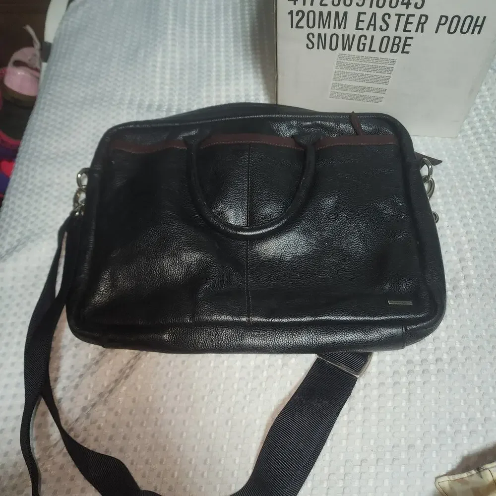 Arturo Calle excellent used