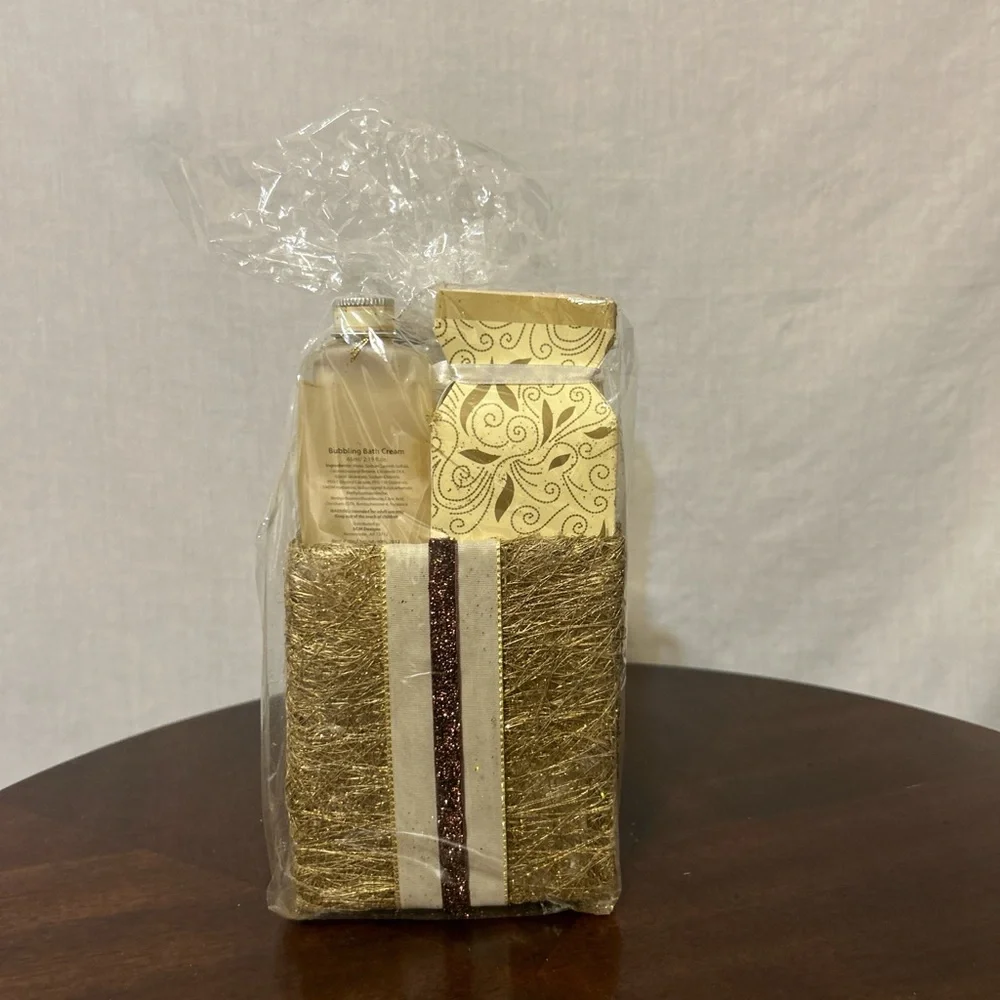 Elegant Gold and Brown Gift Set