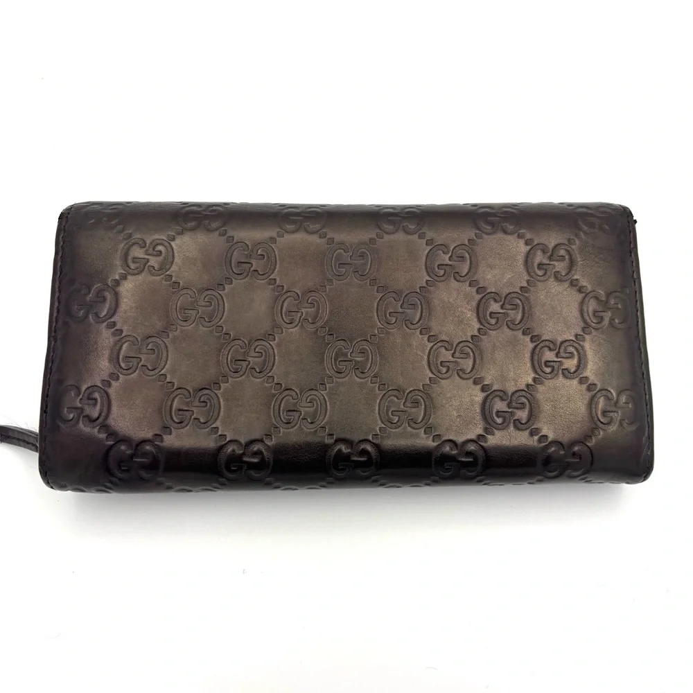Gucci dark piece some
