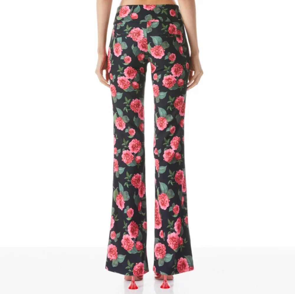 Alice + Olivia please fit waist