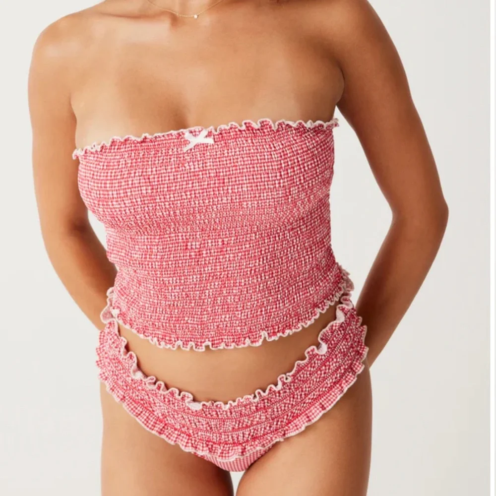 - NWot St. Jean Frankie’s bikini top strapless size Large