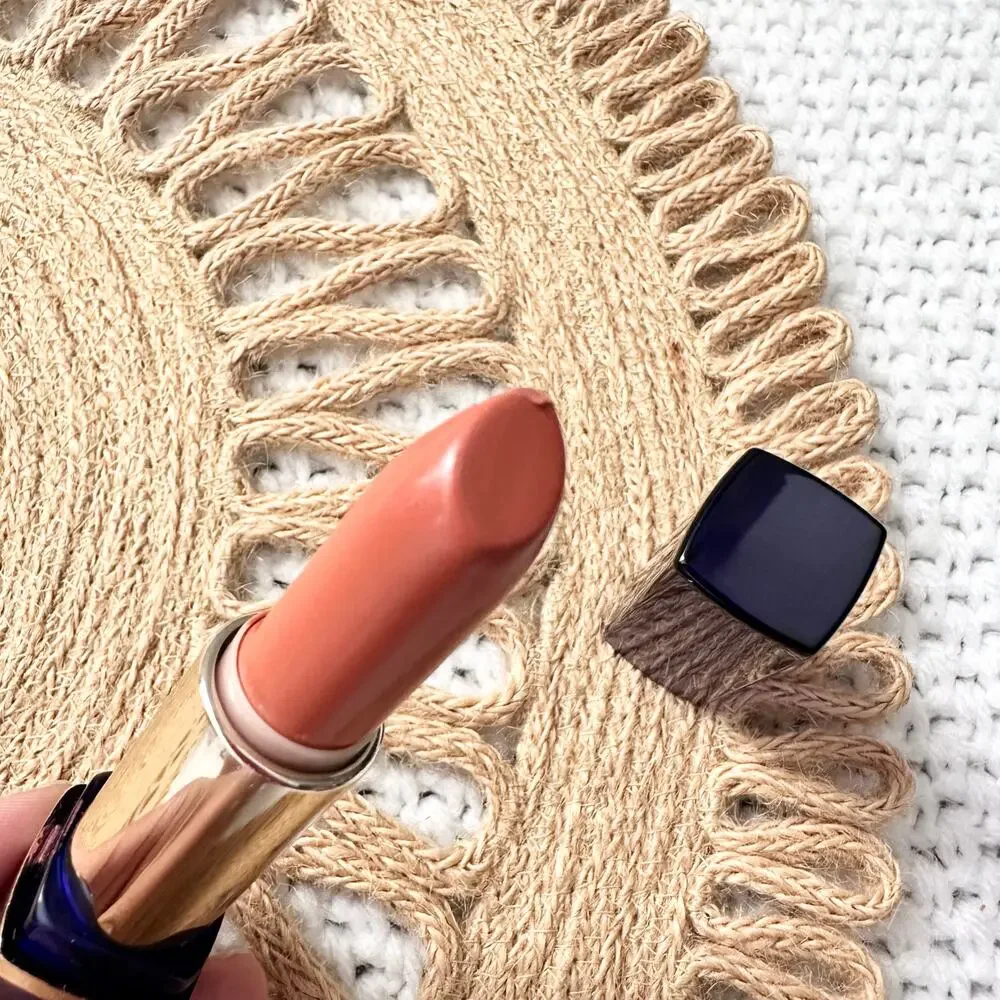 Estee Lauder from estée