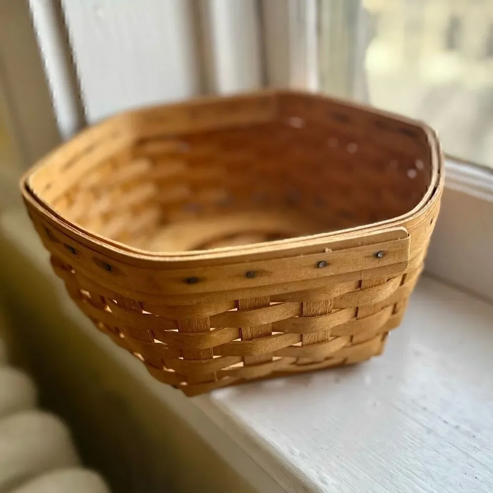 Longaberger 2000 Hexagon 10” Generations Basket