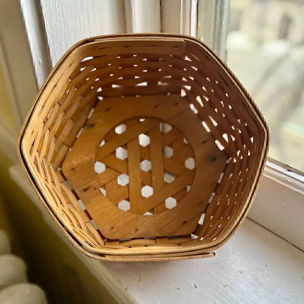 Longaberger 2000 Hexagon 10” Generations Basket