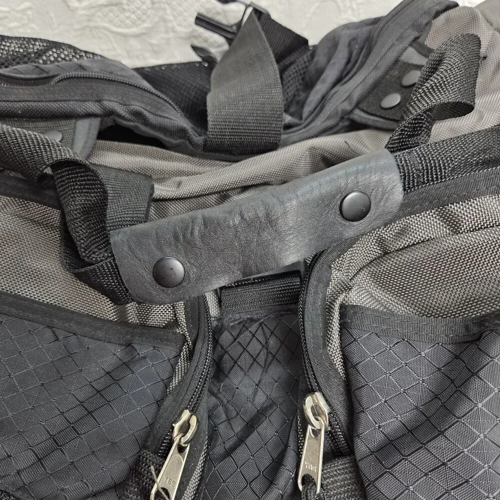Oakley Icon 2.0 Software Grey Canvas Leather Handle Large Duffle Bag Y2K
